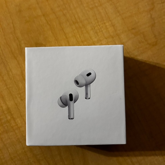 Apple AirPods Pro with White Charging Case